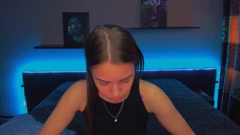 Snapshot of alexabarkley chatting on February 12, 2025, 6:19 am angel online show from February 12, 2025, 6:19 am