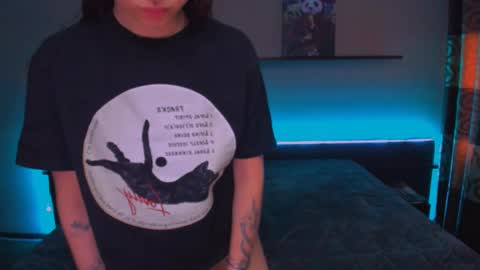 Snapshot of alexabarkley chatting on February 14, 2025, 6:12 am angel online show from February 14, 2025, 6:12 am