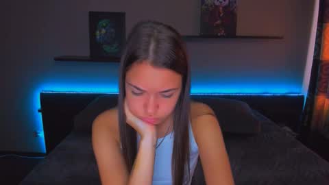 Snapshot of alexabarkley chatting on September 17, 2025, 12:23 am angel online show from September 17, 2025, 12:23 am