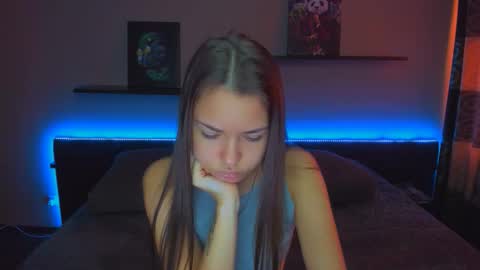 Snapshot of alexabarkley chatting on October 9, 2025, 12:19 am angel online show from October 9, 2025, 12:19 am