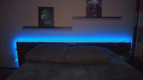 Snapshot of alexabarkley chatting on November 6, 2025, 12:44 am angel online show from November 6, 2025, 12:44 am