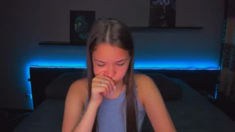 Snapshot of alexabarkley chatting on May 7, 2026, 12:27 am angel online show from May 7, 2026, 12:27 am