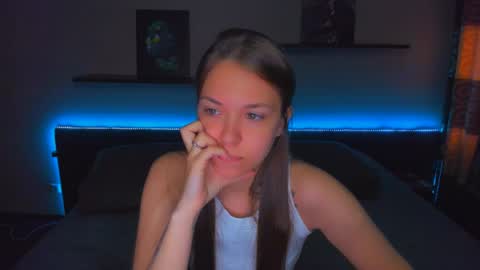 Snapshot of alexabarkley chatting on May 18, 2026, 12:40 am angel online show from May 18, 2026, 12:40 am