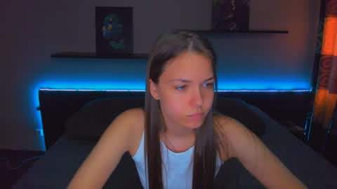 Snapshot of alexabarkley chatting on May 18, 2026, 4:29 am angel online show from May 18, 2026, 4:29 am