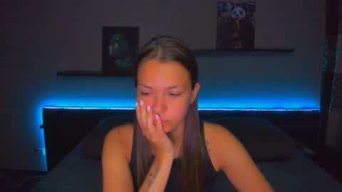 Snapshot of alexabarkley chatting on June 16, 2026, 12:46 am angel online show from June 16, 2026, 12:46 am