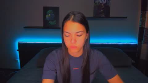 Snapshot of alexabarkley chatting on June 30, 2026, 12:22 am angel online show from June 30, 2026, 12:22 am