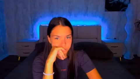 Snapshot of alexabarkley chatting on July 3, 2026, 12:17 am angel online show from July 3, 2026, 12:17 am