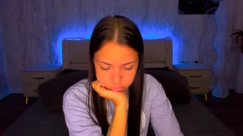 Snapshot of alexabarkley chatting on July 29, 2026, 12:20 am angel online show from July 29, 2026, 12:20 am