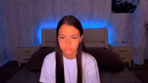 Snapshot of alexabarkley chatting on July 31, 2026, 2:11 am angel online show from July 31, 2026, 2:11 am