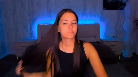 Snapshot of alexabarkley chatting on August 3, 2026, 12:09 am angel online show from August 3, 2026, 12:09 am