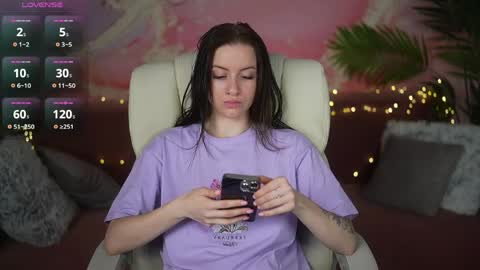 Snapshot of alexafleur chatting on June 7, 2026, 6:17 am alexafleur online show from June 7, 2026, 6:17 am