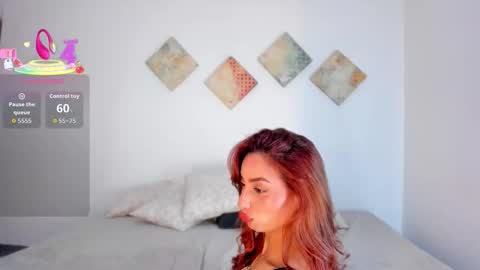 Snapshot of alexalovecastle1 chatting on November 21, 2025, 5:17 am Alexandra Castillo online show from November 21, 2025, 5:17 am