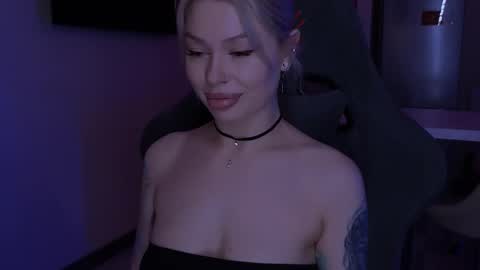 Snapshot of alexamason chatting on November 4, 2025, 2:10 am Alexa Mason online show from November 4, 2025, 2:10 am