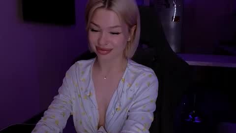 Snapshot of alexamason chatting on December 15, 2025, 12:59 am Alexa Mason online show from December 15, 2025, 12:59 am