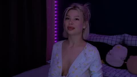 Alexa Mason online show from June 18, 2026, 2:56 am