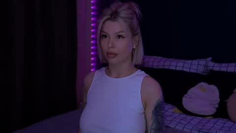 Alexa Mason online show from June 20, 2026, 2:03 am