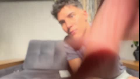 Alex  Dani online show from January 8, 2025, 1:00 am