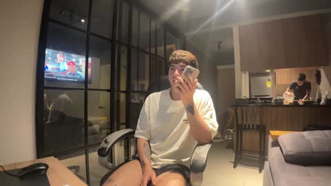 Alex  Dani online show from January 12, 2025, 12:39 am