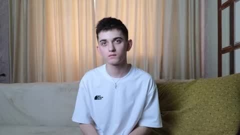 Snapshot of alexander_18_xxl chatting on April 7, 2026, 8:04 am Alexander online show from April 7, 2026, 8:04 am