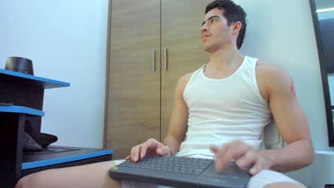 Snapshot of alexander__lips chatting on January 6, 2025, 8:07 pm alexander__lips online show from January 6, 2025, 8:07 pm