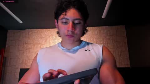 Snapshot of alexander_classy chatting on March 5, 2025, 4:34 am Alex online show from March 5, 2025, 4:34 am