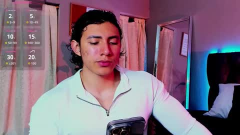 Snapshot of alexander_classy chatting on October 12, 2025, 12:20 am Alex online show from October 12, 2025, 12:20 am