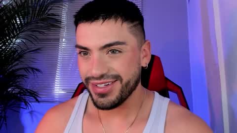 Alexander Diaz online show from October 4, 2025, 12:58 pm