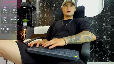 Snapshot of alexander_ferre chatting on October 8, 2025, 12:58 pm Alexander online show from October 8, 2025, 12:58 pm