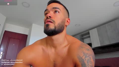 Onlyfansalexmartinezwb  Instagram alexwbmartinez  Twitter martinezcb937 online show from October 13, 2025, 7:14 pm