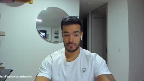 Onlyfansalexmartinezwb  Instagram alexwbmartinez  Twitter martinezcb937 online show from July 19, 2026, 12:36 am