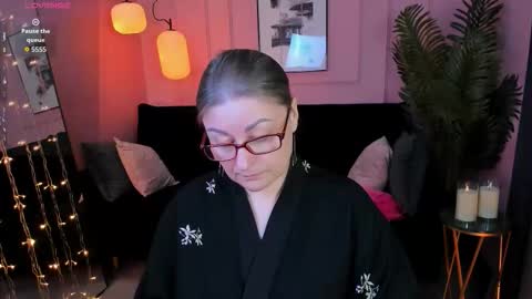 Alexandra online show from February 25, 2026, 8:40 pm