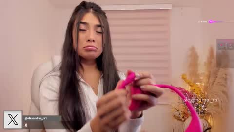 Alexandra Rodriguez online show from November 24, 2025, 1:49 am