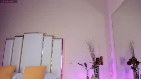 alexandraa_gomez online show from November 14, 2025, 8:18 pm