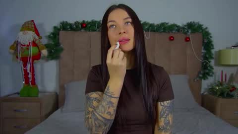 AlexandraBloom online show from December 21, 2025, 6:48 pm