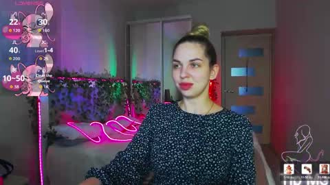 alexandracandy online show from May 11, 2026, 1:28 pm