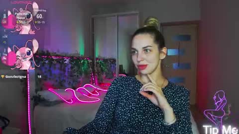 alexandracandy online show from May 11, 2026, 2:45 pm