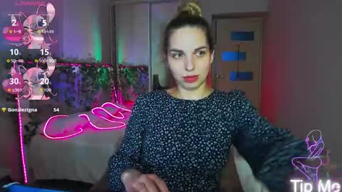 alexandracandy online show from May 11, 2026, 4:15 pm