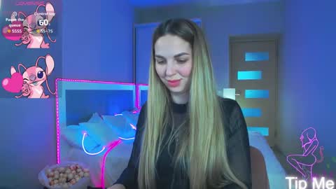 alexandracandy online show from June 1, 2026, 3:14 pm