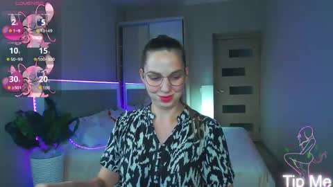 alexandracandy online show from June 5, 2026, 8:47 pm