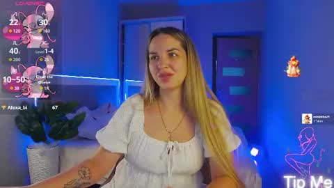 alexandracandy online show from June 25, 2026, 4:44 pm