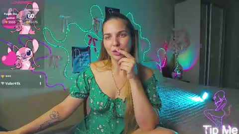 alexandracandy online show from June 27, 2026, 3:06 pm