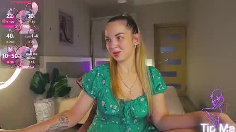 alexandracandy online show from July 13, 2026, 1:25 pm