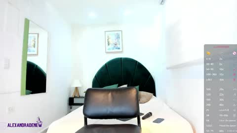 Snapshot of alexandrade_ chatting on April 16, 2026, 12:06 pm online show from April 16, 2026, 12:06 pm