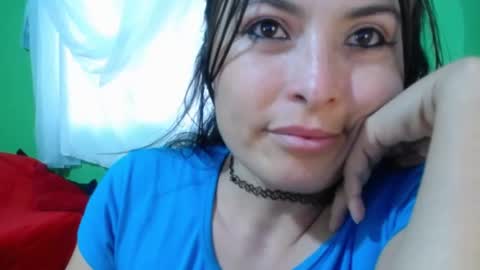 alexandrasaen online show from December 29, 2024, 10:25 pm