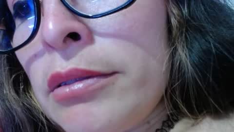 alexandrasaen online show from June 3, 2026, 10:59 pm