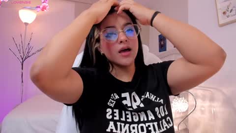 lexandra  online show from December 30, 2024, 8:21 am