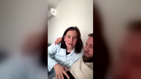 alexcarla online show from March 31, 2026, 11:21 am