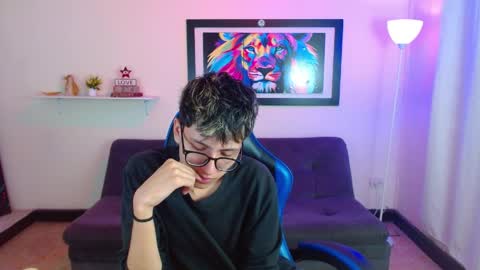 Snapshot of alexcum_18 chatting on June 3, 2026, 2:33 pm alex online show from June 3, 2026, 2:33 pm