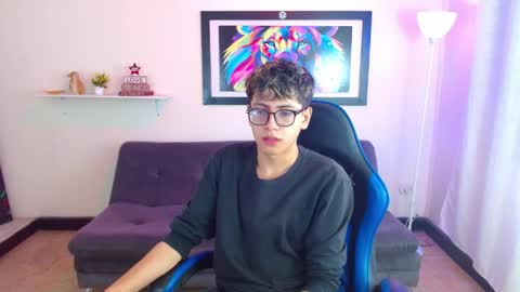 Snapshot of alexcum_18 chatting on June 4, 2026, 1:50 pm alex online show from June 4, 2026, 1:50 pm