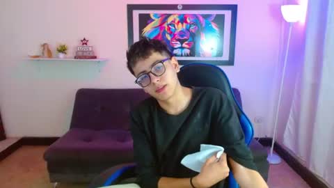 Snapshot of alexcum_18 chatting on June 17, 2026, 2:18 pm alex online show from June 17, 2026, 2:18 pm